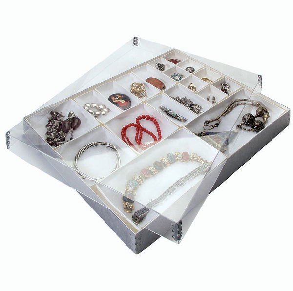 Specimen tray in use